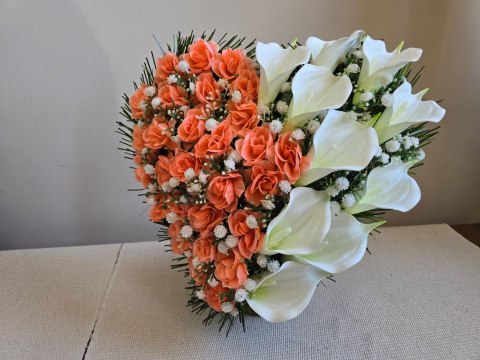 Serce stroik na cmentarz grób sztuczne kwiaty na pomnik