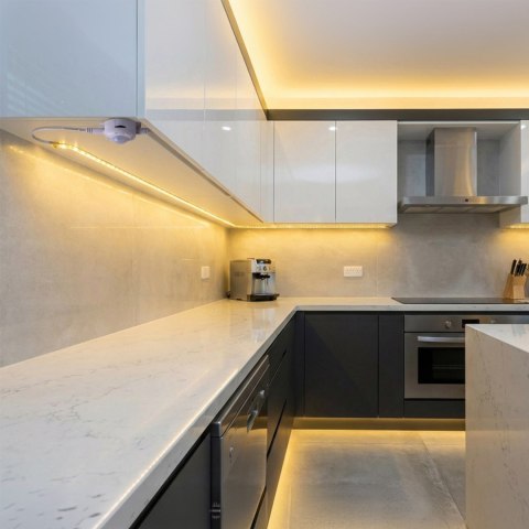 Czujnik ruchu PIR Maclean, na podczerwień, do taśm LEDowych, 12V DC, max. 60W, MCE242