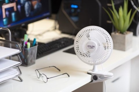 AD 7317 Wentylator 15 cm z klipsem + podstawa