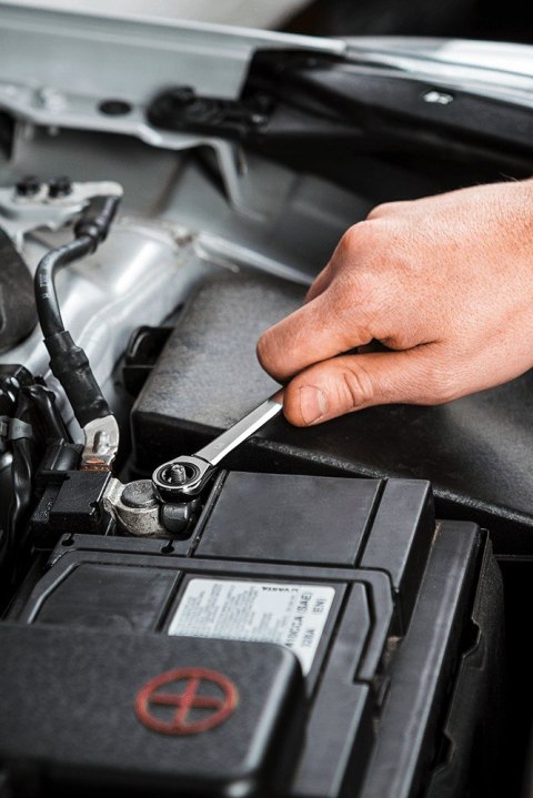 Klucz płasko-oczkowy z grzechotką, 30 mm