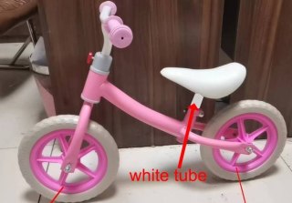 ND21_109977 Rowerek biegowy rózowo- biały