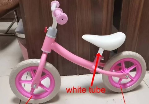 ND21_109977 Rowerek biegowy rózowo- biały