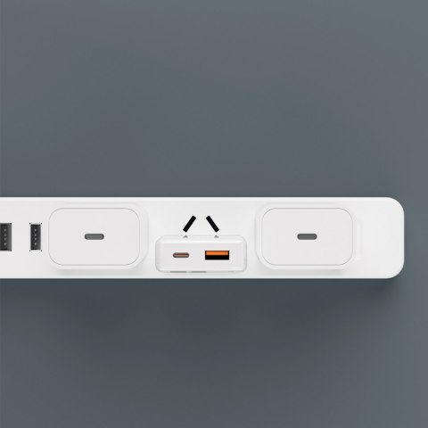 Ładowarka sieciowa GaN A30EUL 30W USB-A USB-C + kabel USB-C - Lightning - biała