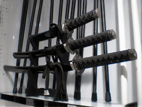 Kpl. 3 mieczy samurajskich na stojaku