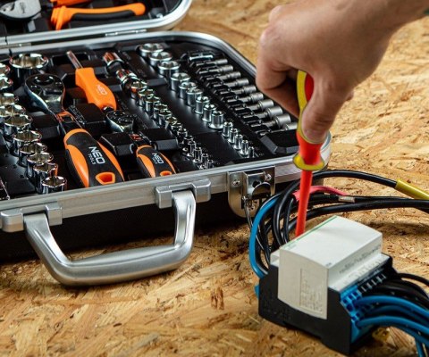 WALIZKA ELEKTRYKA 108 SZTUK