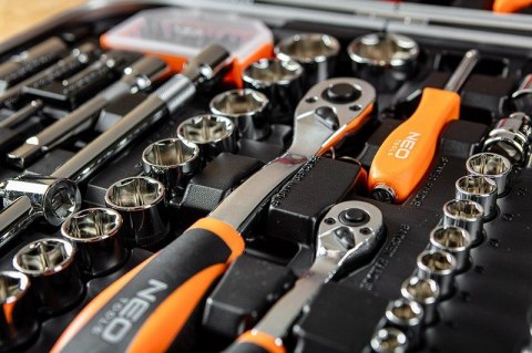 WALIZKA ELEKTRYKA 108 SZTUK