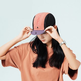 Czapka rowerowa kolarska z daszkiem pod kask - czerwona