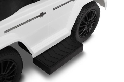 JEŹDZIK MERCEDES G350 D WHITE