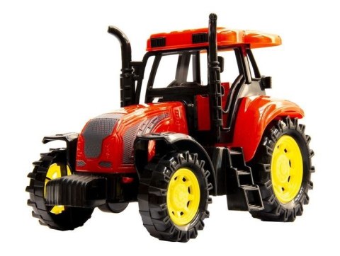 Traktor z przyczepą