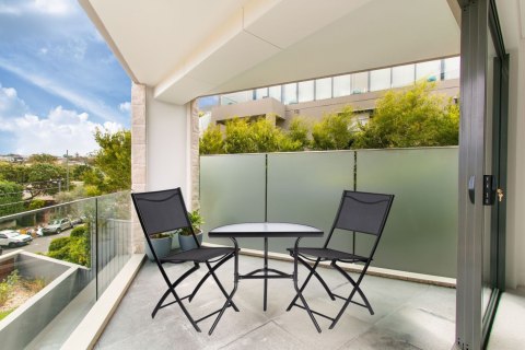 Stolik szklany kawowy na balkon taras patio półokrągły czarny