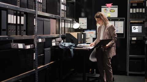 Sejf domowy z zamkiem elektronicznym na kluczyk lub kod 23x17x17 cm