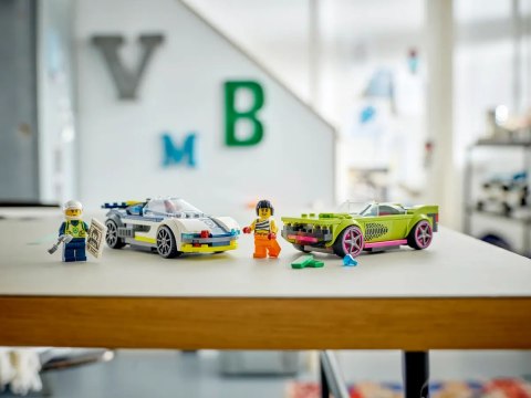 60415 - LEGO City - Pościg radiowozu za muscle carem