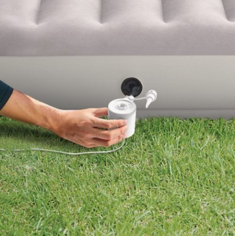 Dwuosobowy materac welurowy 152x203x30 cm z pompką elektryczną INTEX 64179