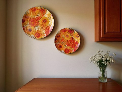 Zawiesie sprężynkowe - czarne uchwyt pod talerze 30cm.