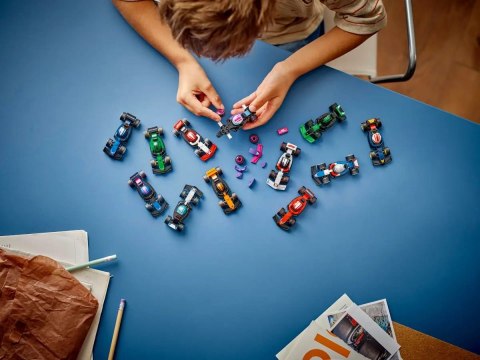 71049 - LEGO Minifigures - Kolekcjonerskie bolidy F1 - Komplet 12 szt.