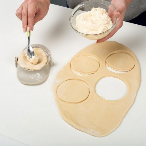 Foremka do pierogów pierogownica pierożnica na pierogi 9,5 cm