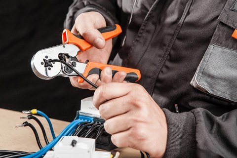 Szczypce do zaciskania końcówek tulejkowych 0.25 - 6 mm2