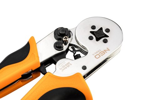 Szczypce do zaciskania końcówek tulejkowych 0.25 - 6 mm2