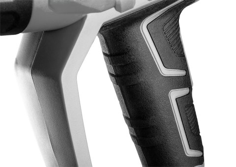 Opalarka 2000W, zakres temperatur:I: 50°C, II: 50-550°C, III: 50-550°C, walizka