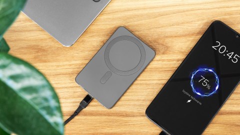 POWERBANK indukcyjny Kruger&Matz 5000 mAh Mag Safe szary