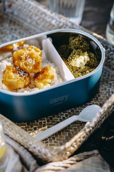 CR 4517 Pojemnik na żywność - podgrzewany - zestaw - metalowy pojemnik + komplet sztućców + woreczek podróżny