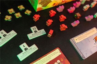 Gra root: paczka zaciężnych maruderów