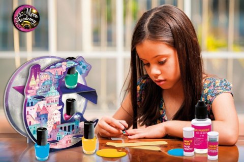 Zestaw moon academy księżycowy manicure