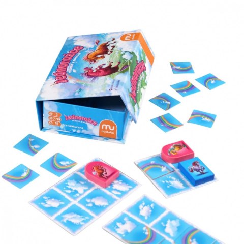 Gra jednorożce. pojedynek w chmurach