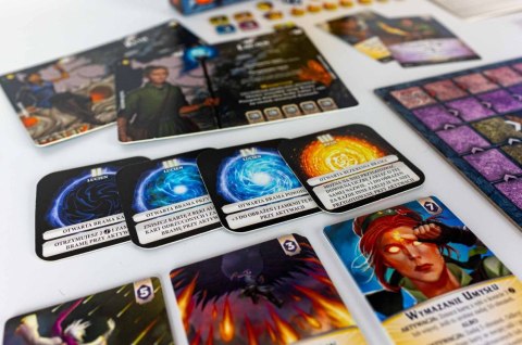 Gra aeons end: wioska na południu