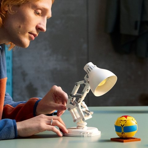 Klocki disney 21357 disney pixar luxo jr.