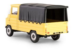 Pojazd prl Żuk Żółty