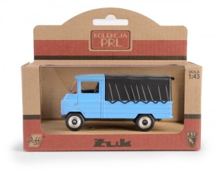 Pojazd prl Żuk niebieski