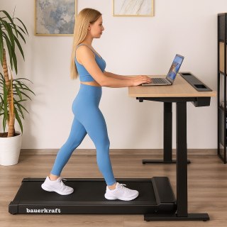 Bieżnia elektryczna domowa Bauerkraft wyświetlacz chodzenie cardio czarny